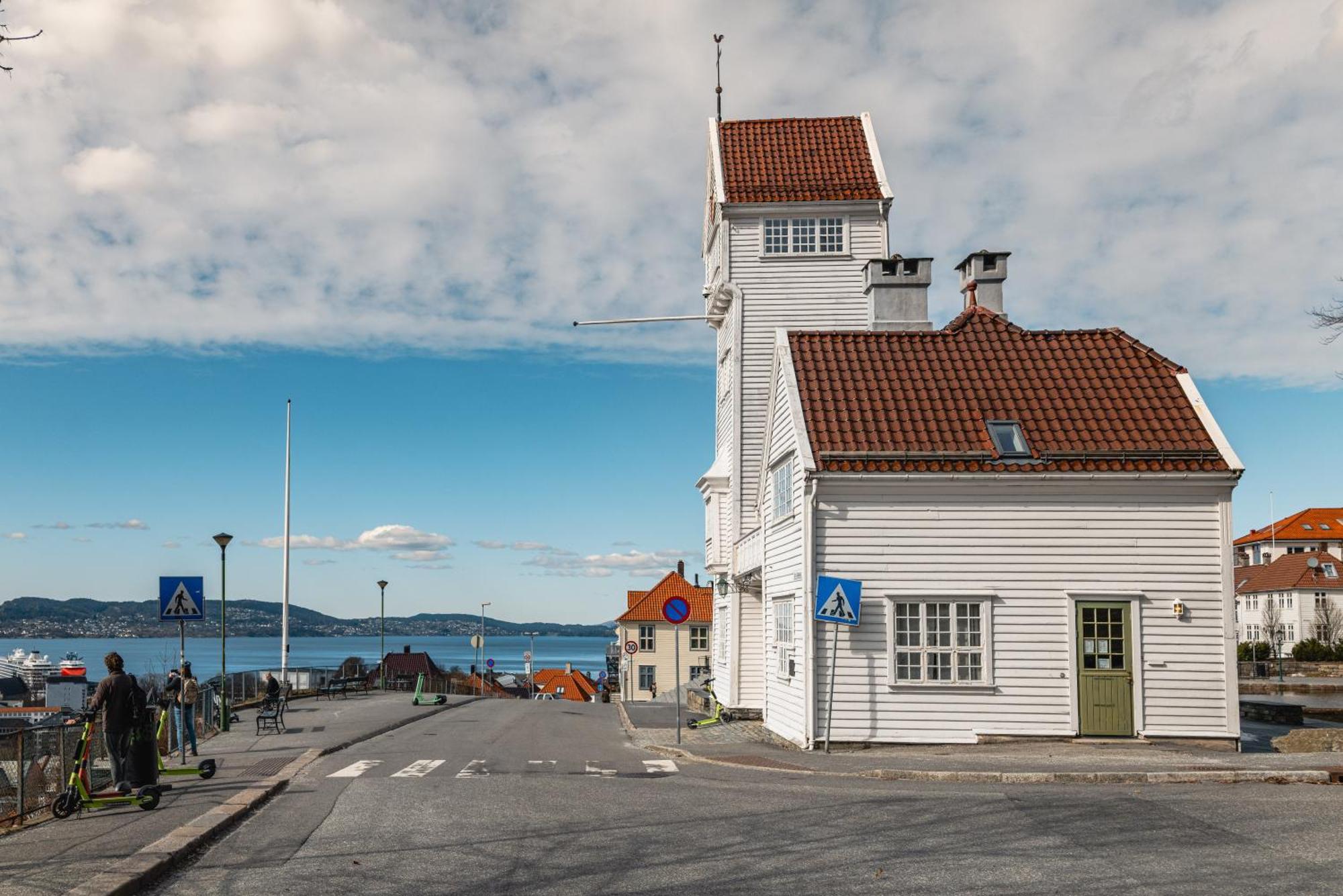 Bryggen // Floyen Apartments Берген Екстериор снимка